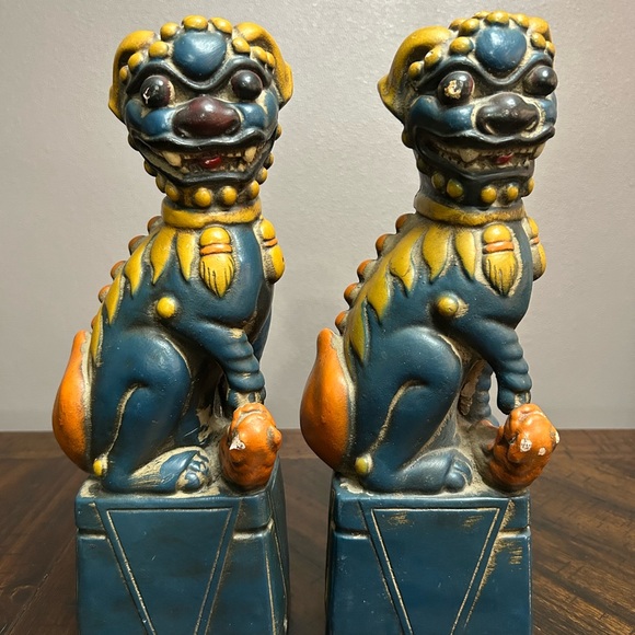 Pair of Vintage Foo Dogs/ Chinese Guardian Lions